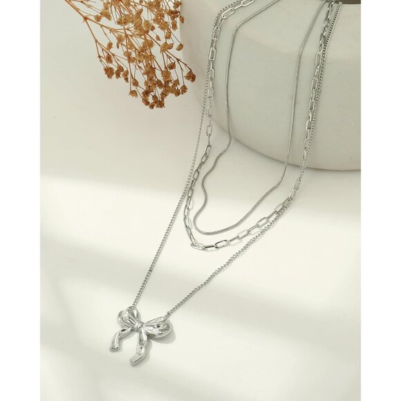 Sophisticated Bow Pendant Layered Necklaces for Women – Gift Ready Elegance - Picture 5 of 6
